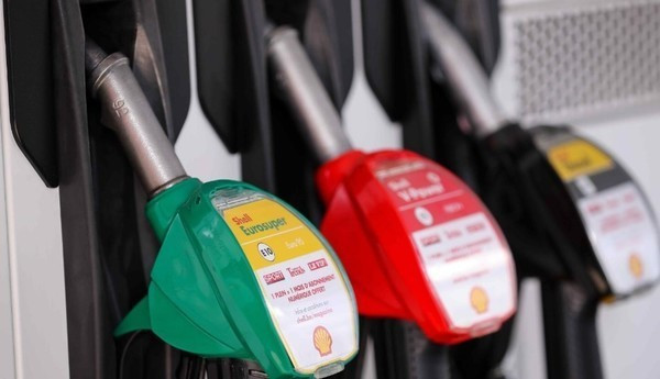 国内油价将于4月17日起调整 或创近三年最大单次降幅