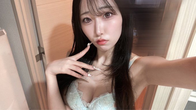 月城莉莉香(月城りり香)出道作品番号及封面，月城莉莉香个人简介