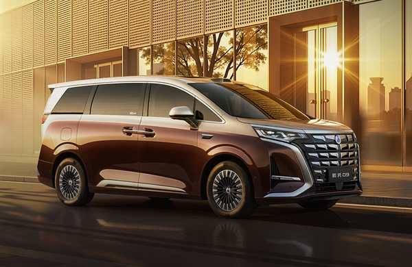 第二代腾势D9九大升级汇总：配闪充技术 35.98万元起